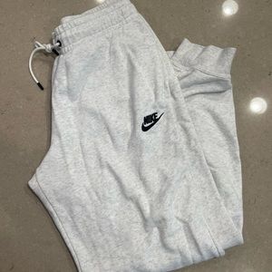 Gray Nike womens sweats